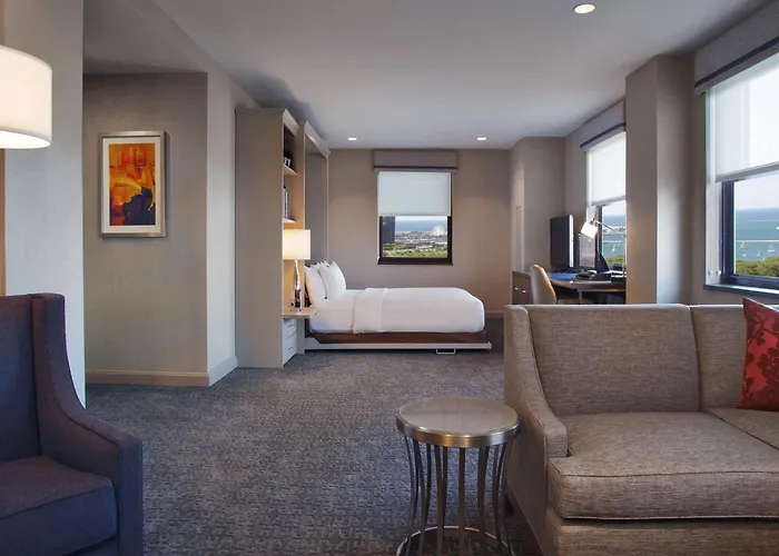 Hilton 3* Chicago