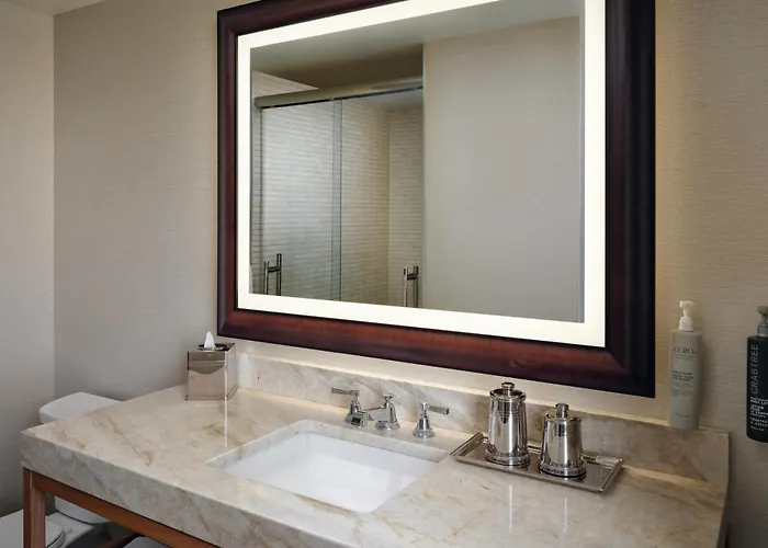 Hilton Hotel 3*